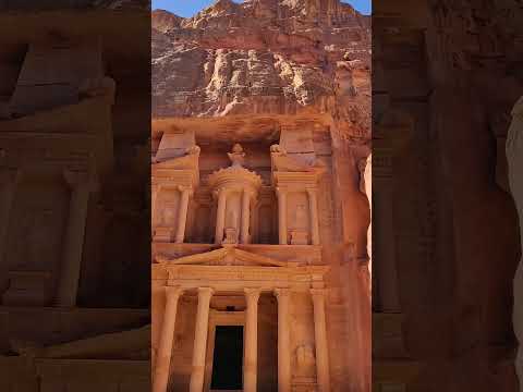 The Treasury In Petra Jordan Travel Jordan Petra