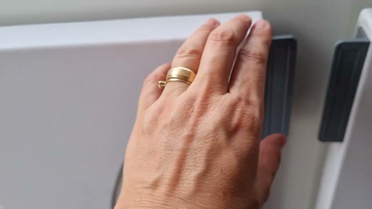 Balcão Expositor Refrigerado 1.25 Bebidas e Laticinios Polo Frio 220v