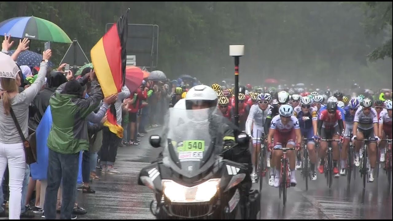 Tour de France 2017 in Mönchengladbach - Werbekarawane