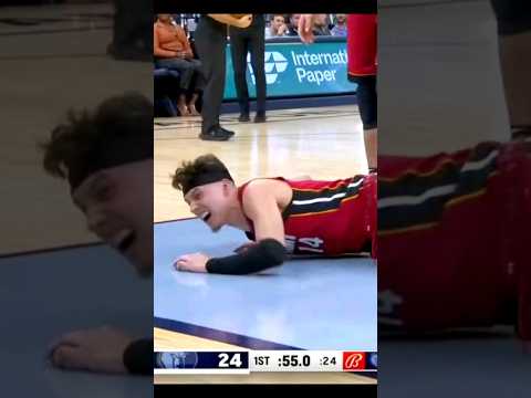 OUCH! Tyler Herro grimaces in pain after suffering an ankle injury! Bad news Heat Nation!
