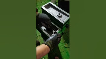 The process of producing machine mattress feet. Good tools and machinery make work easy.