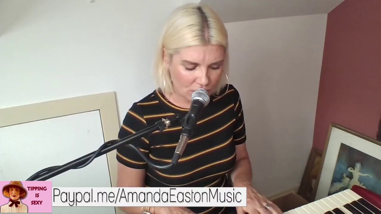 Amanda Easton live