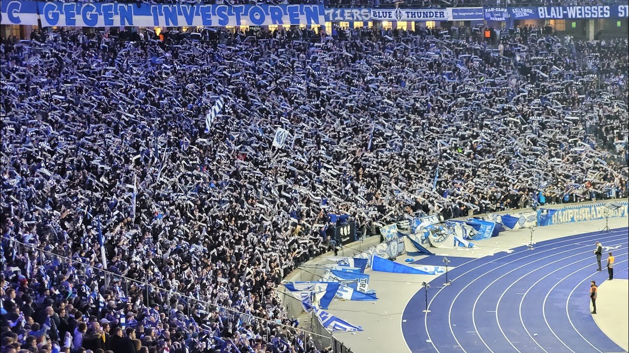 Berlin feiert sein Pokal-Team! 💙 Hertha fertigt Mainz ab!