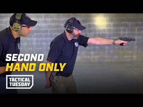 tactical-tuesday:-how-to-shoot-with-your-non-dominant-hand-only