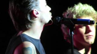 One Direction louisharry Focused  Where Do Broken Hearts Go Otra Jakarta