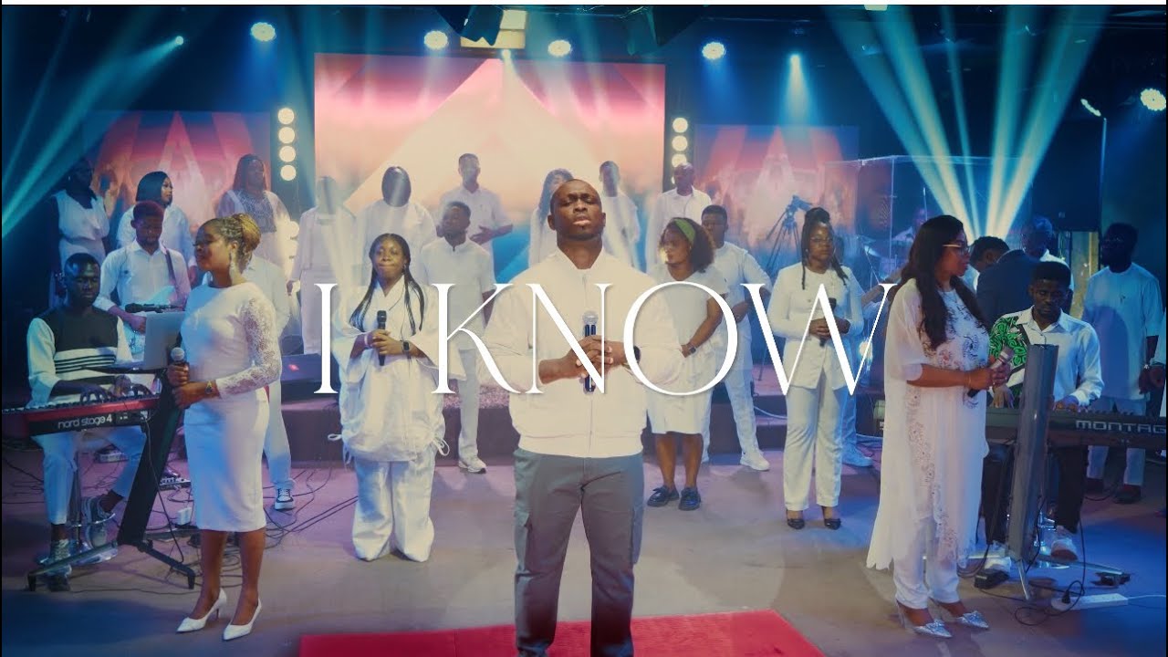 Ema Onyx — I know ( live ) Official Video.