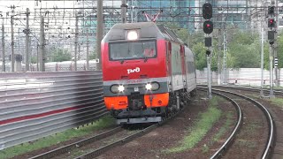 Электровоз ЭП2К-401 с поездом № 015 Москва - Волгоград