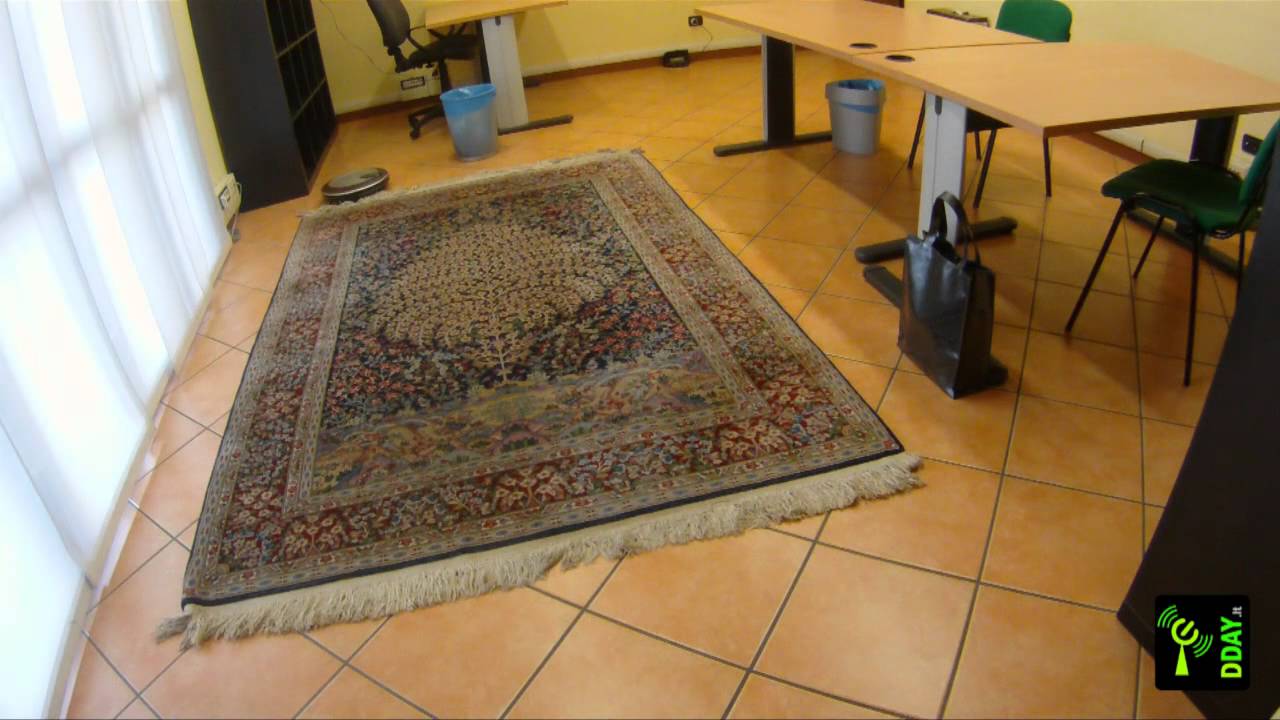 Sfida robot - Ostacoli: Roomba doma le frange | DDay.it