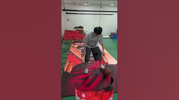 This is an LED rolling floor screen! #led #leddisplayscreen #LEDrollingscreen#ledfloorscreen