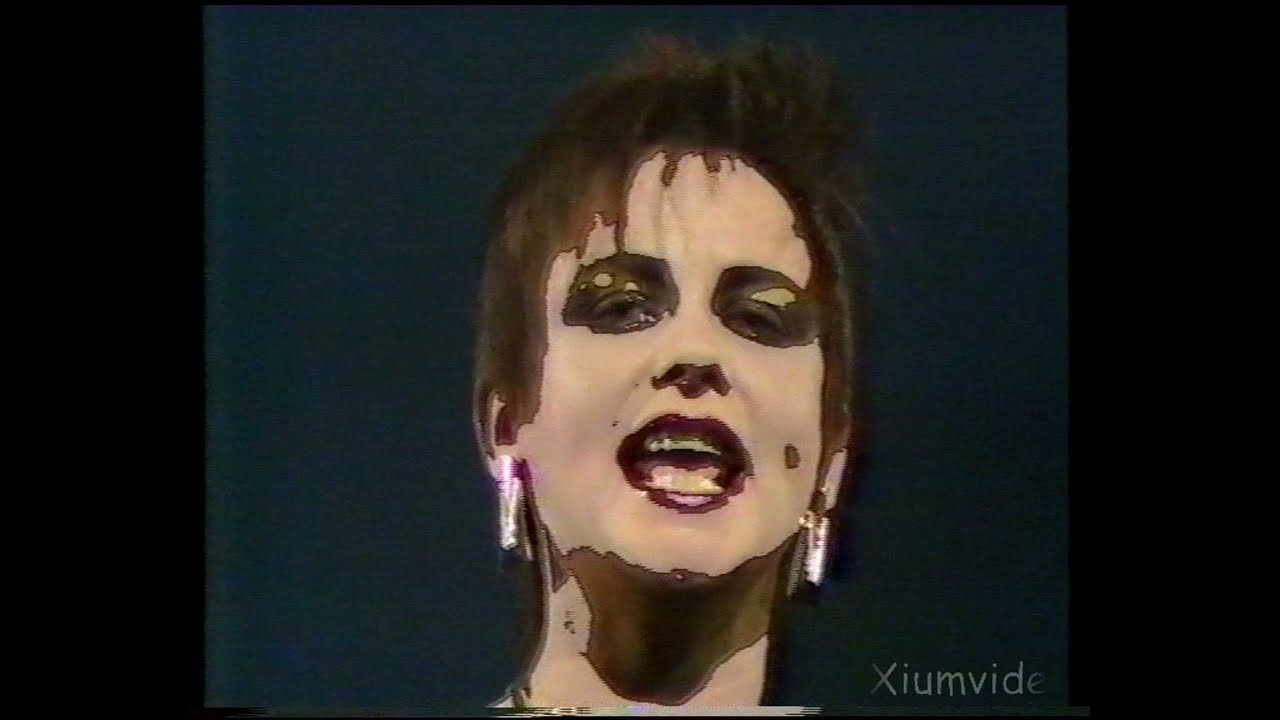 Danielle Deneuve - The Rising Sun (Studio Performance '87)