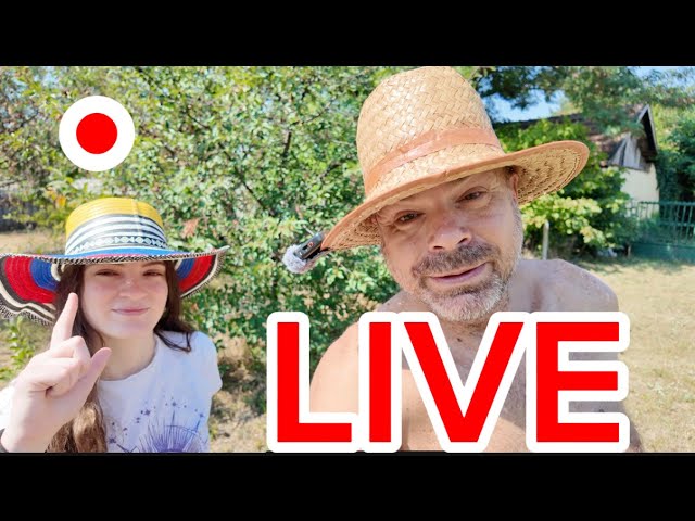Live Ian Explores & Briana