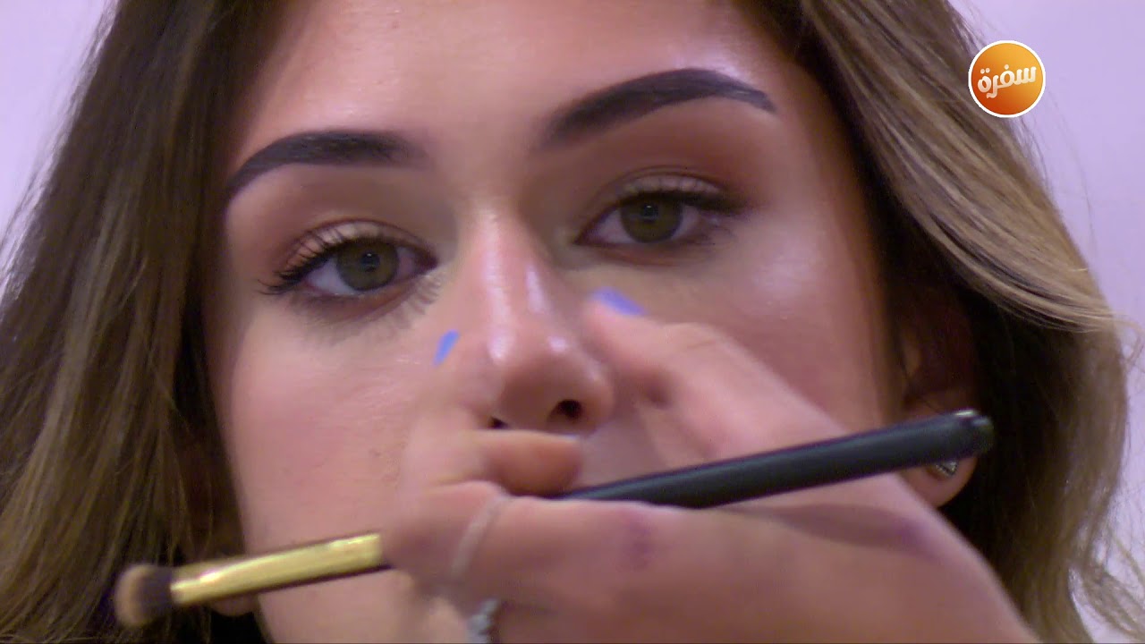 طريقة تصغير الأنف وإخفاء اللغد بالمكياج | هي وبس