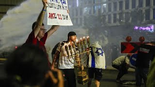 Israeli police break up anti-government protest in Tel Aviv