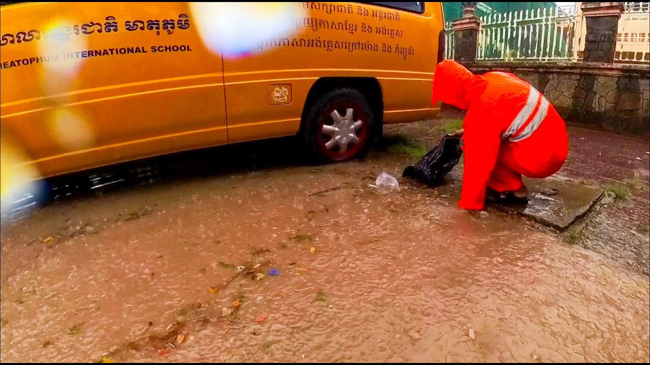 Heavy Rain! Massive Flood Street And Blocked Culvert Drain Near School ...