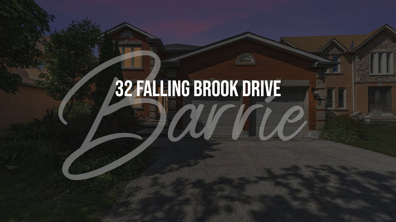 32 Falling Brook Dr