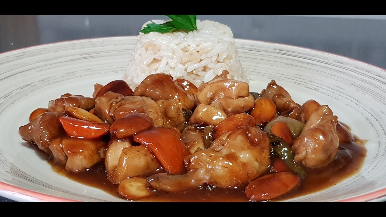 Pollo en salsa agridulce con almendras