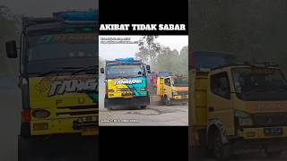 VIRAL,TRUCK VS TRUCK ,TRUK OLENG, EXTRIME ROADS #truck #trukoleng #extrimeroad #mobil #shorts #jcb