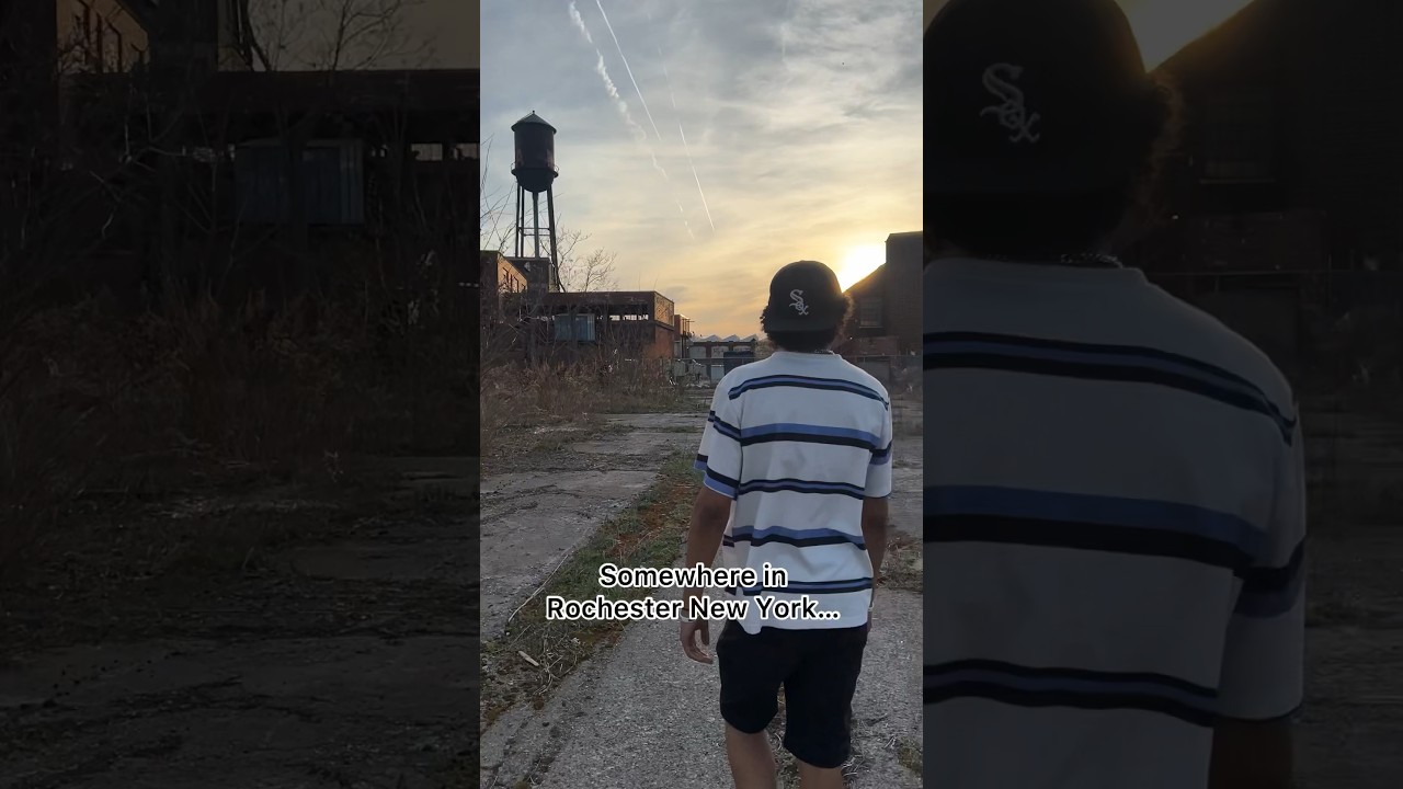 We Explored This Very Old Abandoned Factory…🫣🏚 