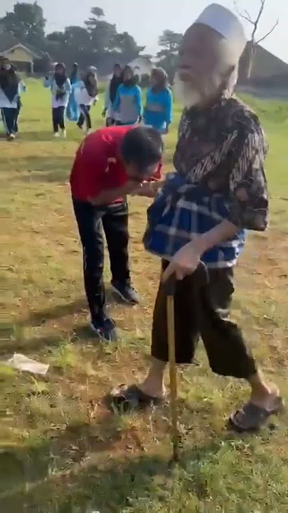 ABAH ABUYA KH.AHMAD MUHTADI DIMYATI CIDAHU PANDEGLANG BANTEN