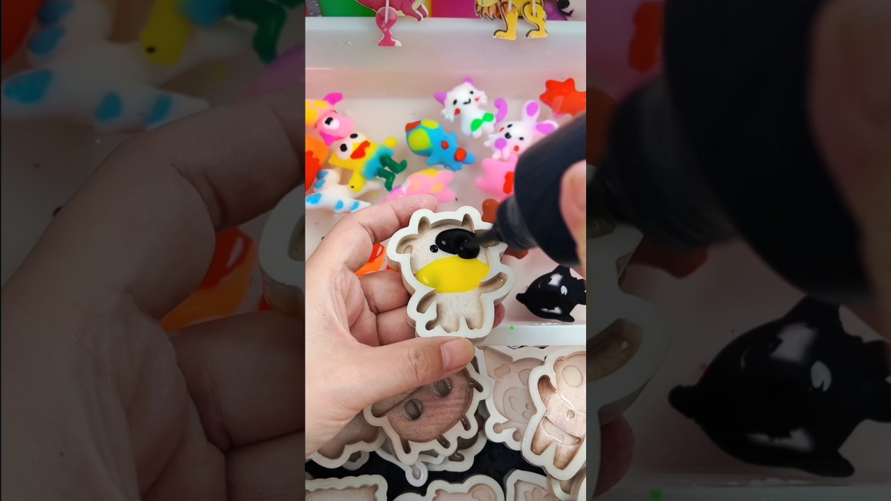 Crafting Mini Toy Wonders: Zume Shorts’ DIY Adventures 
