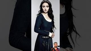 Why Sansa Is Really Good At Seducing Men In The Books 😲