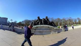 #360Video - #BuckinghamPalace - The #VictoriaMemorial - Sun Lit 01 - Palace - #AnthonyMatabaro - #4K screenshot 4