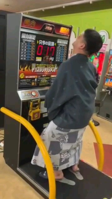 デコトラマニ割り加工』ジェネキャン5240ccにTY親太鼓逆付け加工