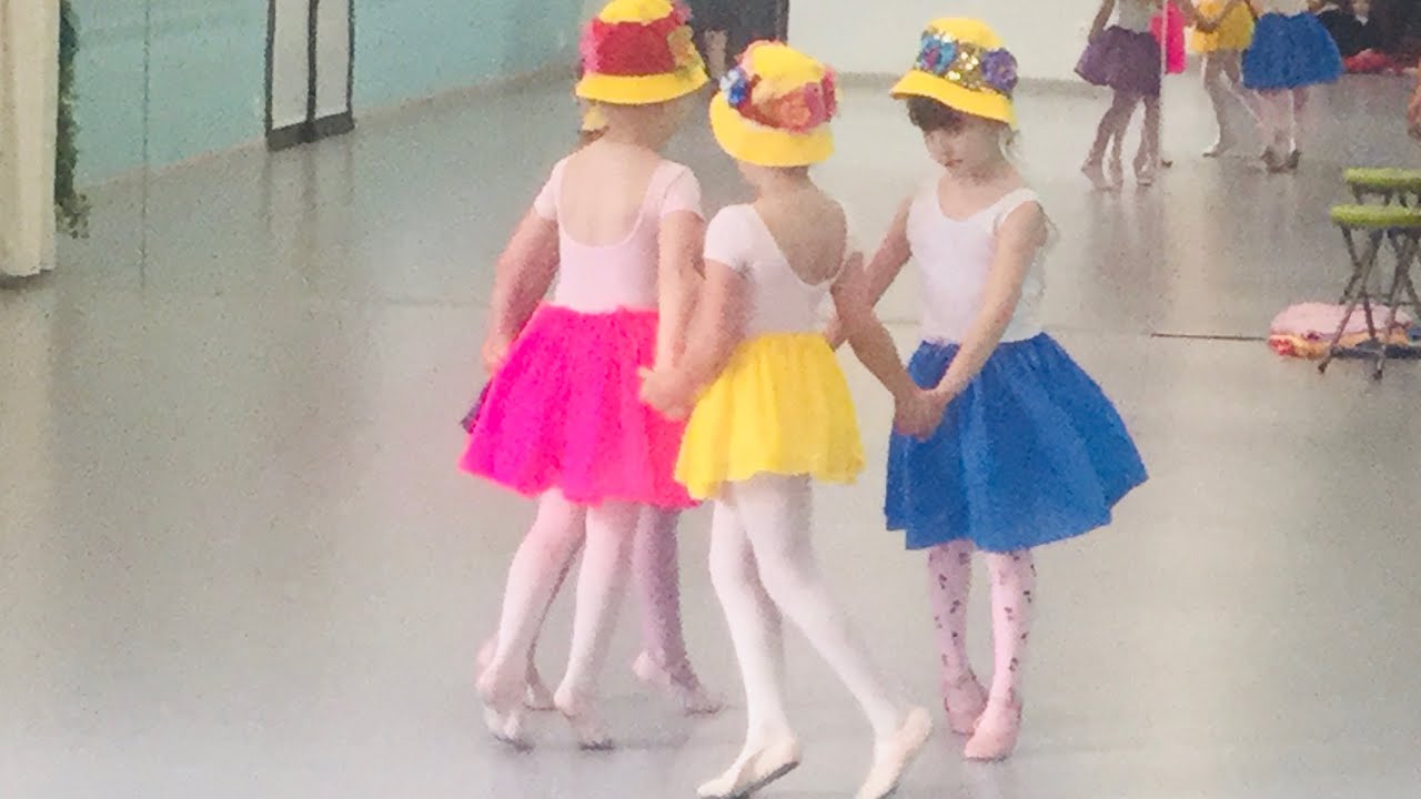 My 5 years old ballet dancing internship show VI , 2018 - YouTube