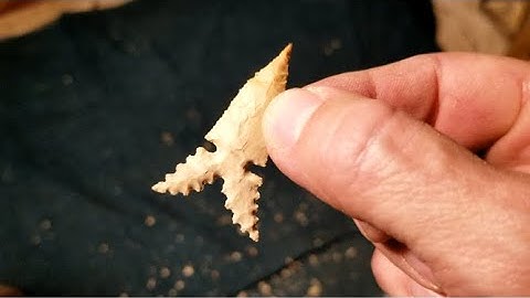 894 - Flintknapping Spiro Mounds Tribute Point from Thin Flake (full video)