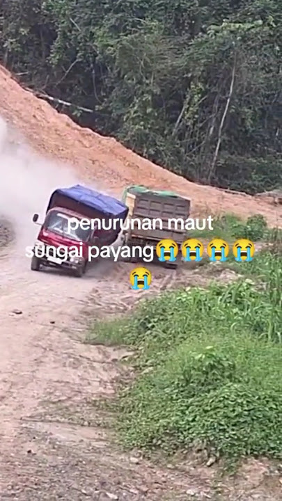 detik detik rem truk blong saat turun tanjakan #shorts #sopir #sopirtruk #automobile