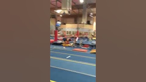 Isabella Lahmidi upgrade vault: yurchenko 1/2 on front pike