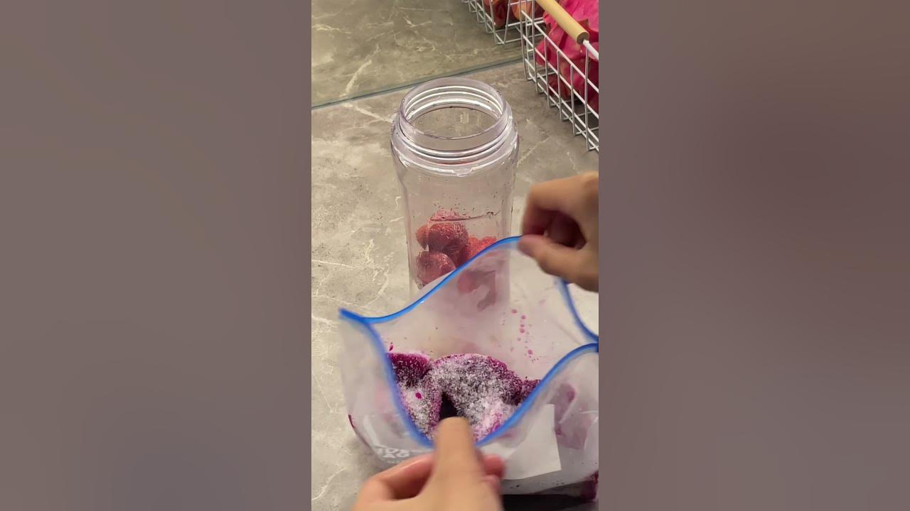 Smoothie untuk sarapan 🫐🍓🍌