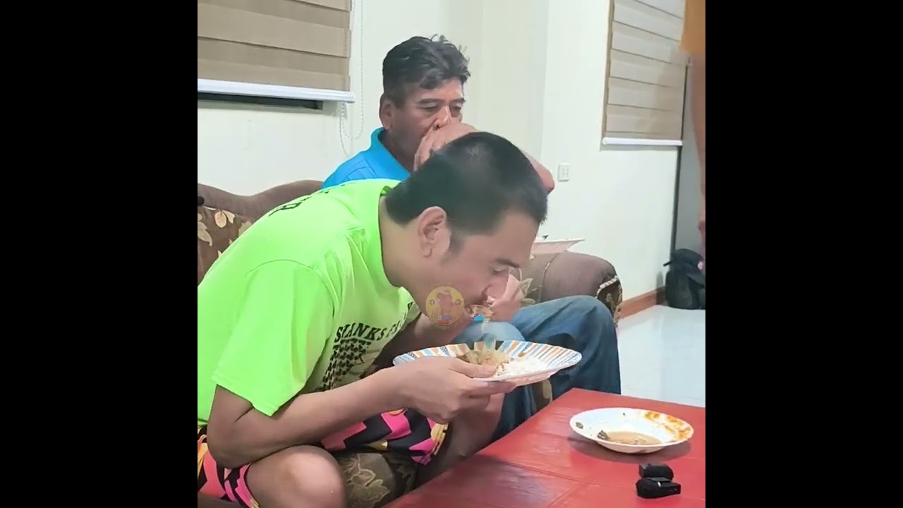 KUYA OLIVER AT KUYA JAY JAY  KUMAIN NG SABAY GRABE ANG TUWA  DADDY FRANKIE