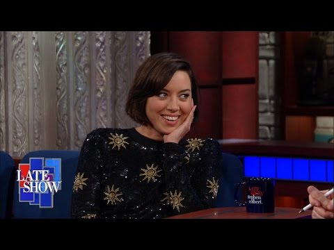 Video: Aubrey Plaza Čistá hodnota: Wiki, ženatý, rodina, svatba, plat, sourozenci