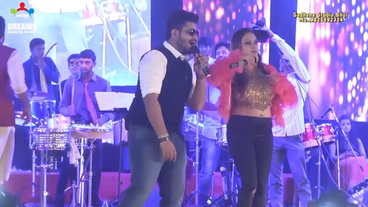 #4ontrending
Dreams Navratri bhuj 2016 ....jay kansara , sadhana studio. 9825392324