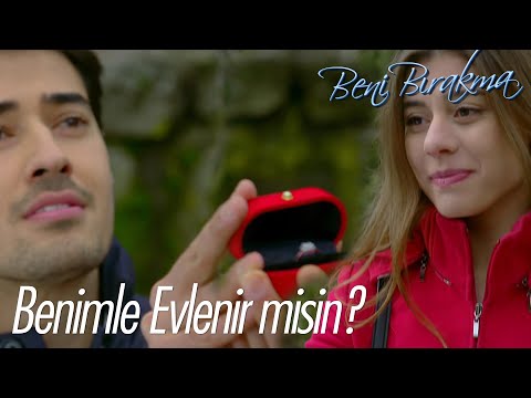 Emre Zeynep'e evlenme teklifinde bulundu! - Beni Bırakma 19. Bölüm