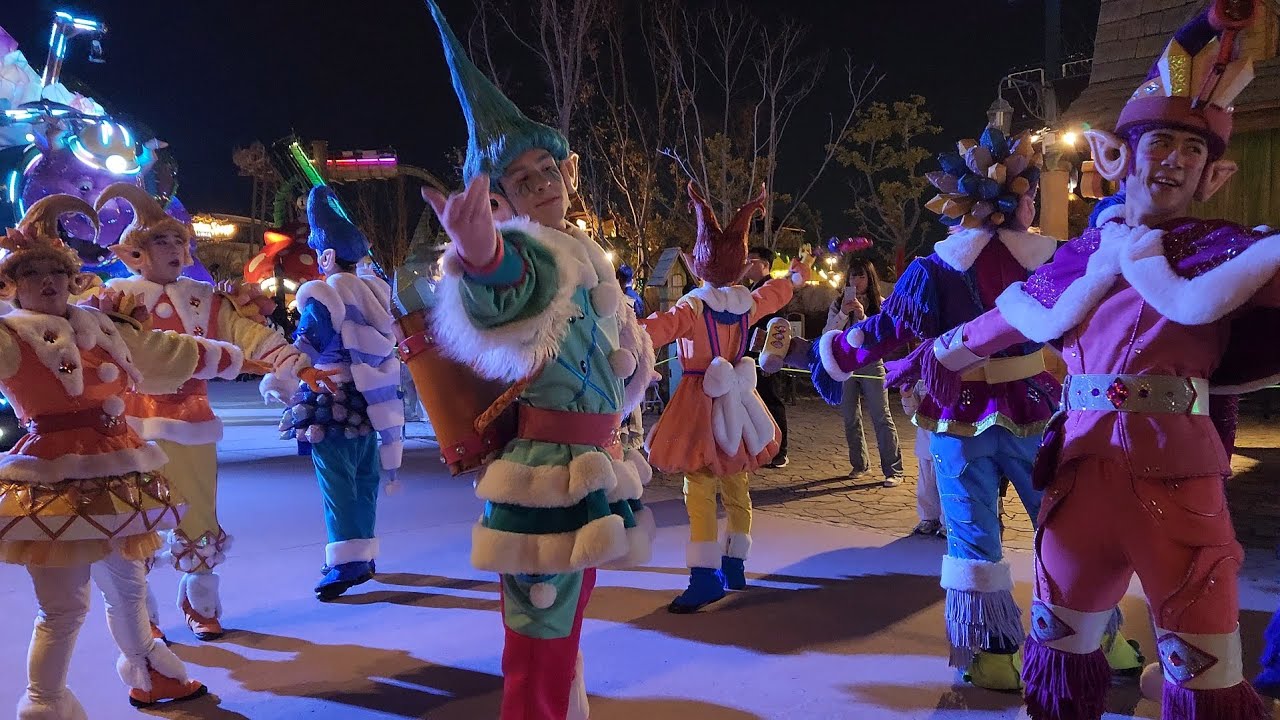 20241124 크리스마스 매직 포레스트 퍼레이드(롯데월드 어드벤처 부산 겨울시즌 퍼레이드)_1부 병정_2부 트롤 캐릭터