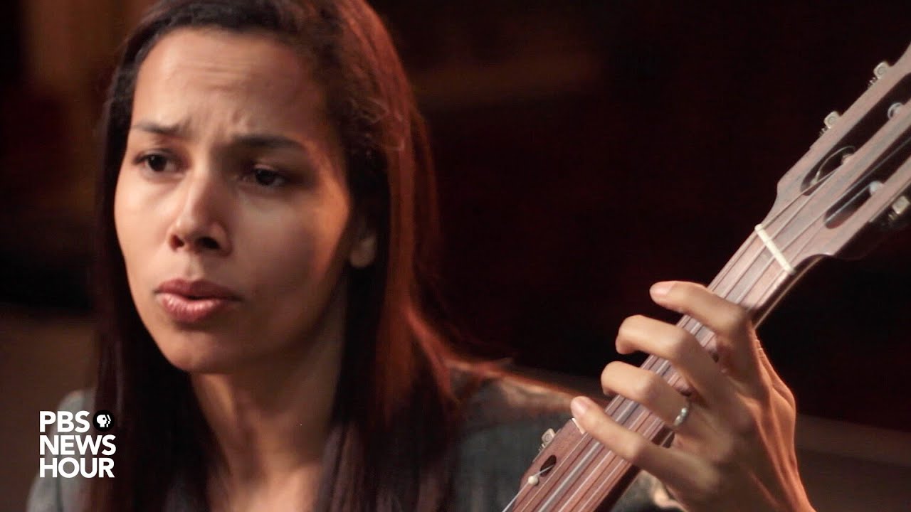 Rhiannon Giddens performs "Julie"