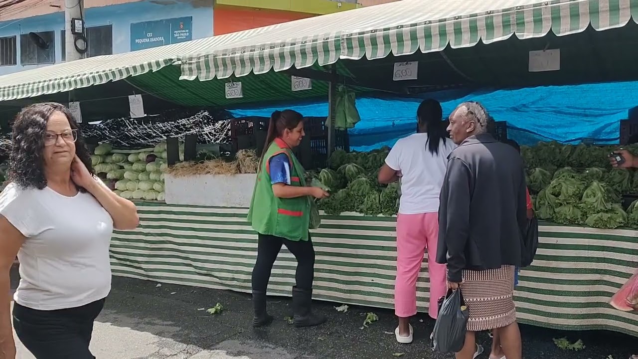 Vamos pra mais uma feira livre sp Domingo primeiro de março 