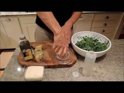 How to Make Arugula Salad with Avocado, Parmesan Cheese and Lemon Vinaigrette - Episode 9