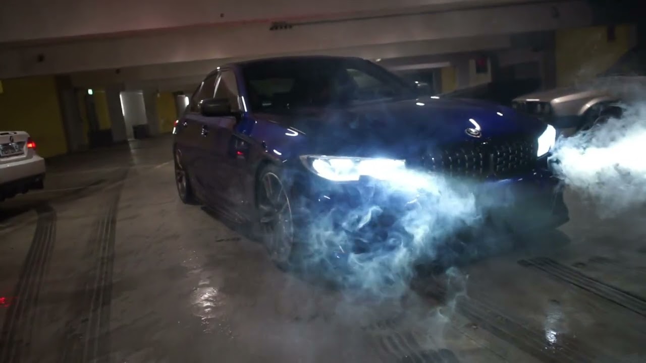 BMW M340i in Sanmarino ///Parkhaus MiniPorn