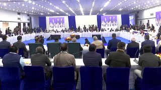 EC demonstrates remote EVM prototype for migrant voters to representatives of political parties