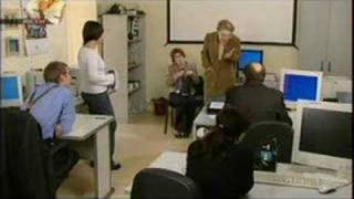 Видео Новая сотрудница в офисе (автор: СТС)