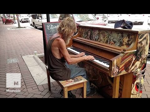 Homeless Man Plays Street Piano Beautifully in Florida (Come Sail Away) | Mashable News