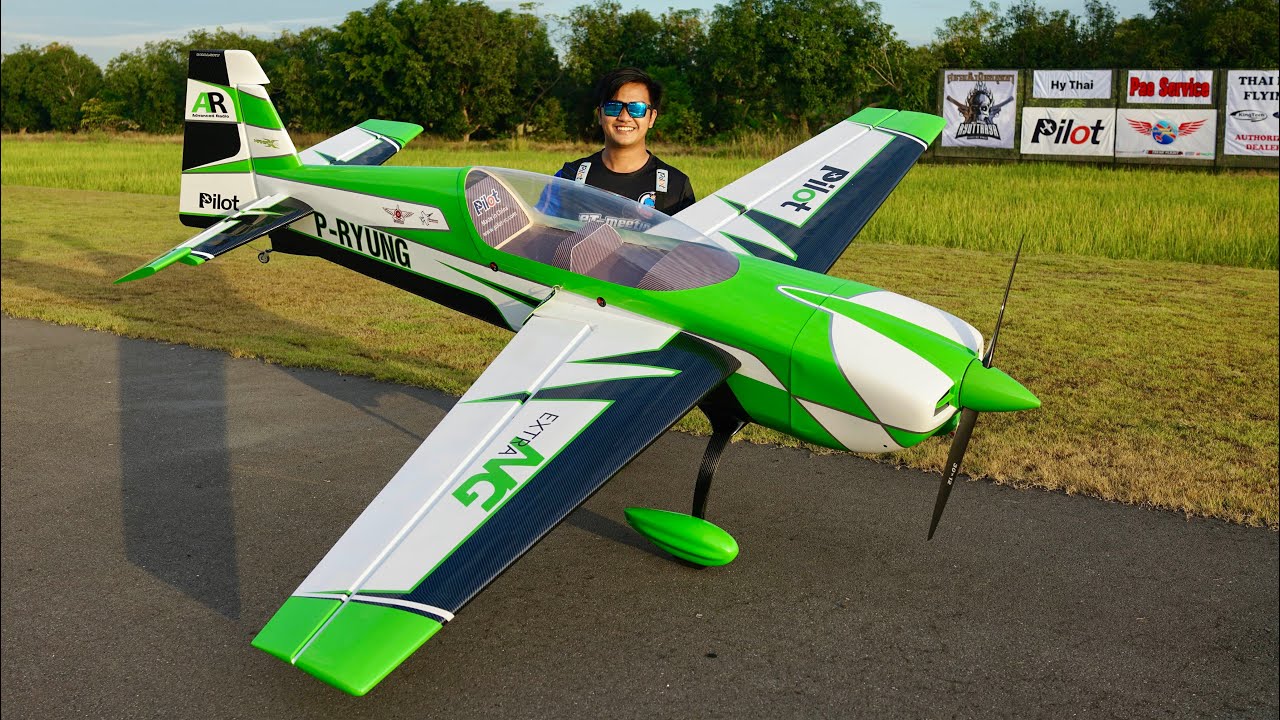 Fresh Green Extra NG 115” from Pilot-RC flown by RYU SINTUPHROM