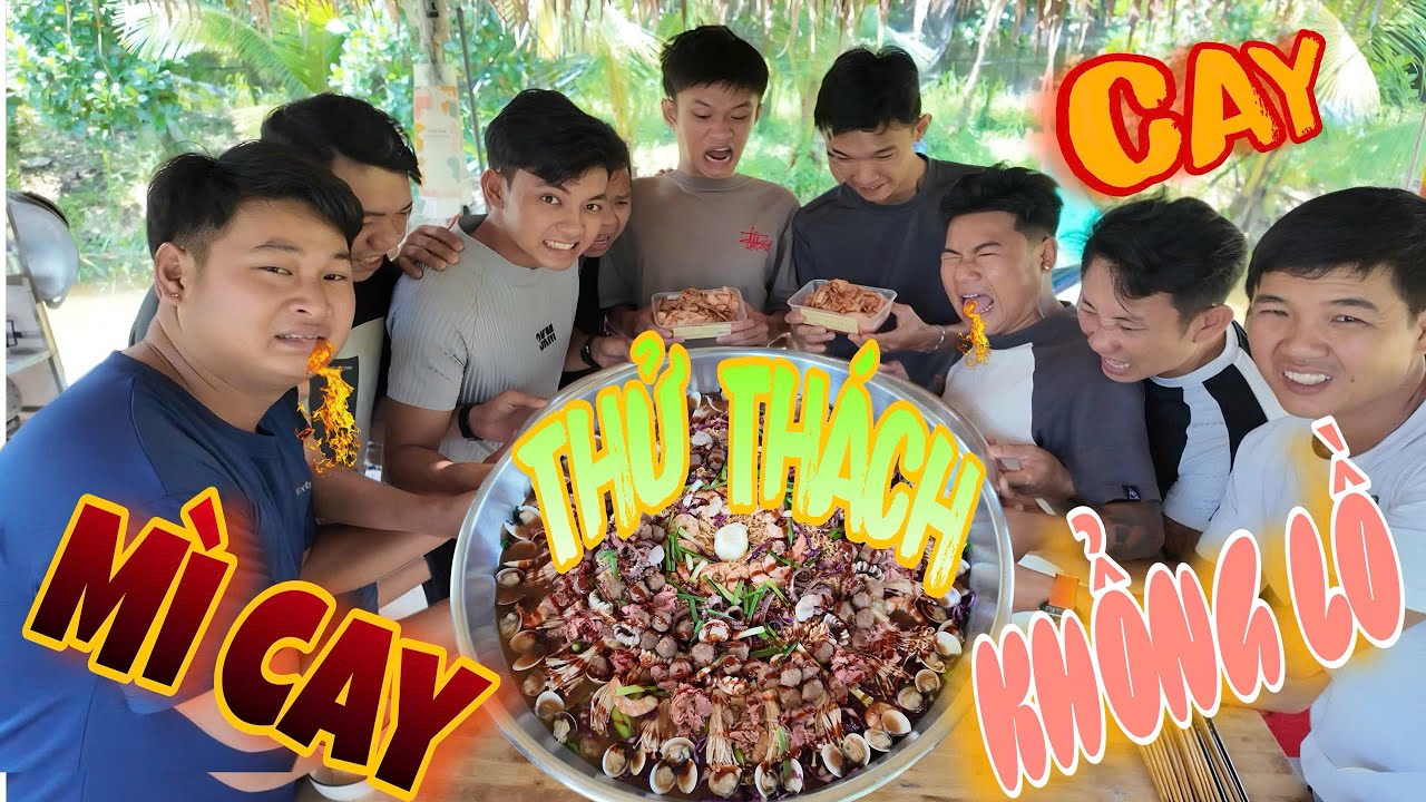 Thử Thách Ăn Hết Mâm Mỳ Cay Khổng Lồ Liệu Team Có Ăn Hết Hay Không??? |Thanh Nhã TV