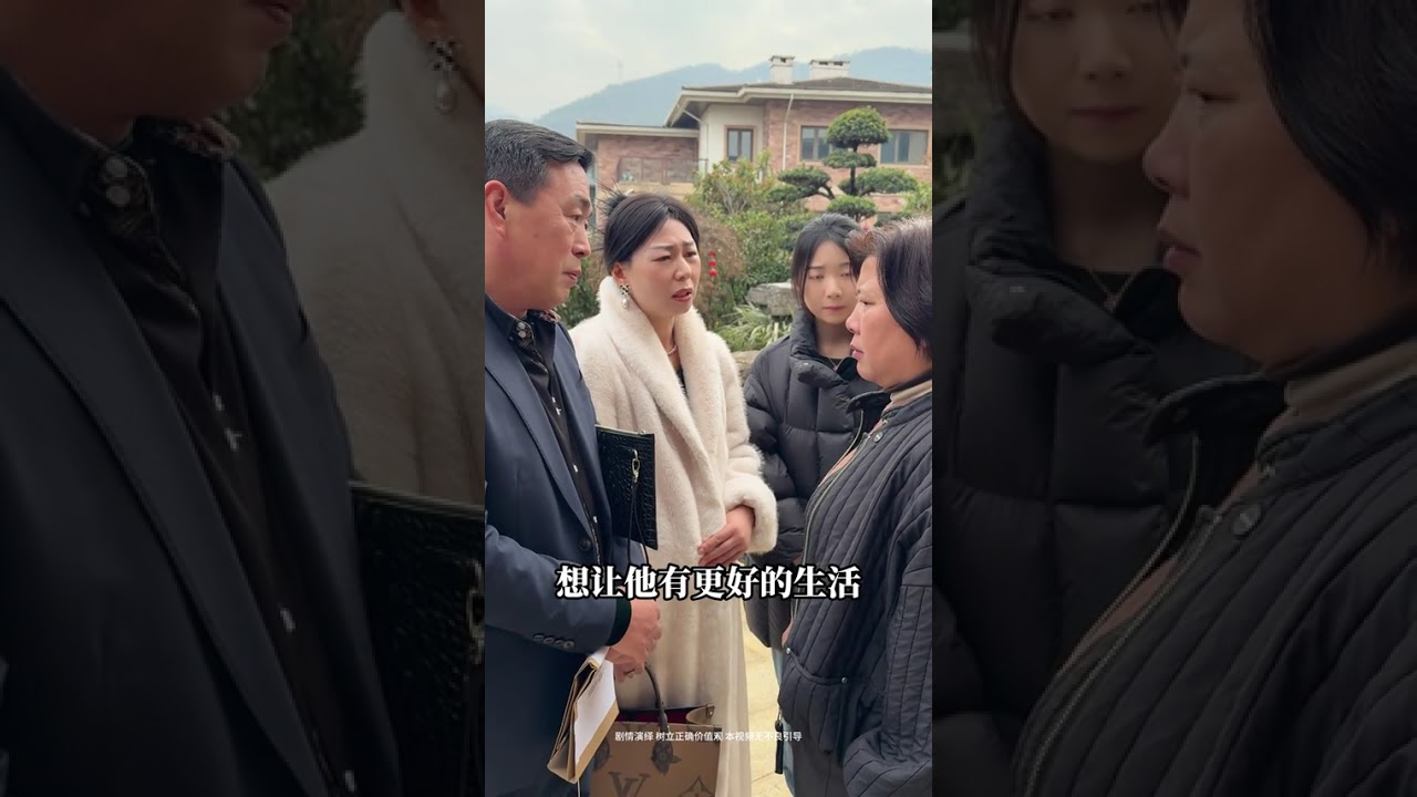 Reunited After 20 Years: A Foster Mom's Emotional Reunion with Her Twin