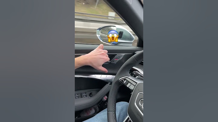 Opening drivers‘s door at 130 km/h at the Audi S6! #audi