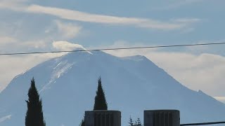 Cloud fuels created Mount Rainier 'venting' speculation