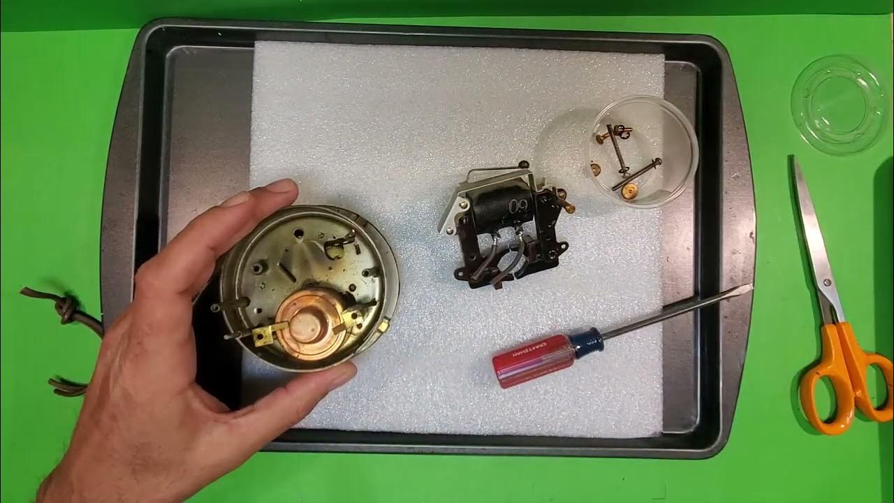 GE/Telechron pt 4 Removing the coil and rotor assembly (Alarm